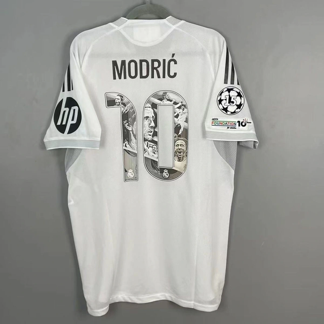 Real Madrid Home Modrić 10 Shirt 2025-26 (limited edition celebration print)